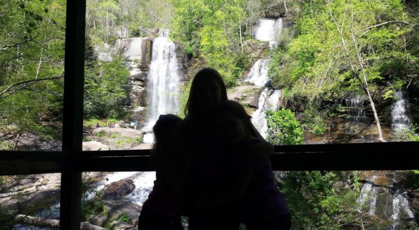 Your Kids Will Love This Easy 2.3 Mile Waterfall Hike Right Here In South Carolina