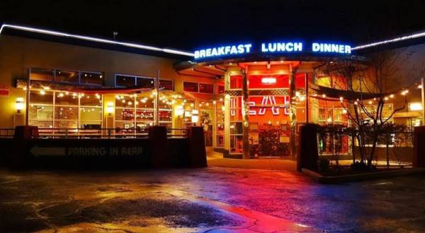 This Outstanding Diner In New Mexico Is Anything But Average