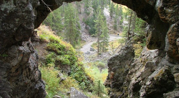 The Beautiful Bridge Hike In Wyoming That Will Completely Mesmerize You