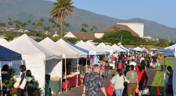 The Quirky Market In Hawaii Where You’ll Find Terrific Treasures