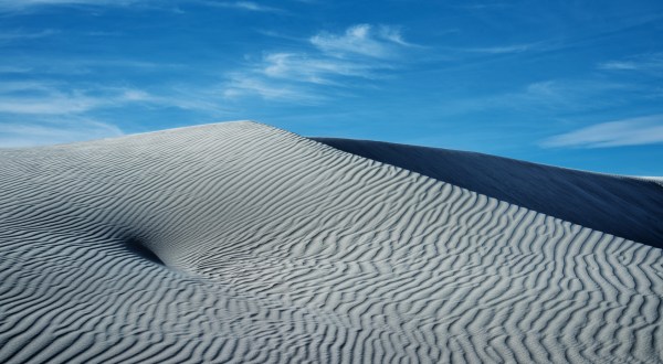 The Largest Sand Dune Field In Nevada Is One Of The Most Breathtaking Sights In The World