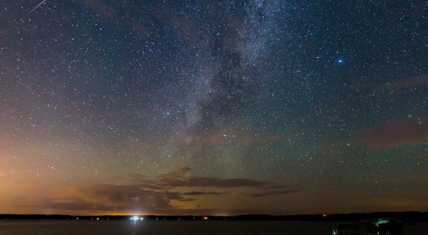 There’s An Incredible Meteor Shower Happening This Summer And Minnesota Has A Front Row Seat