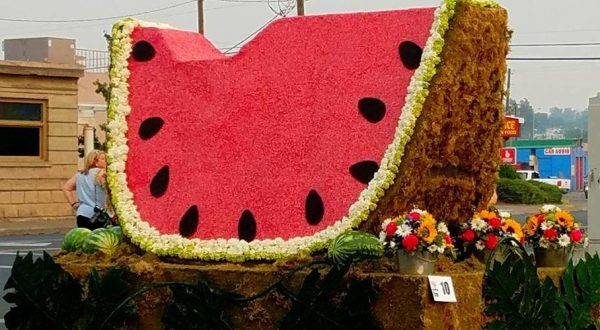 The Oregon Town That Transforms Into A Watermelon Wonderland Each Year