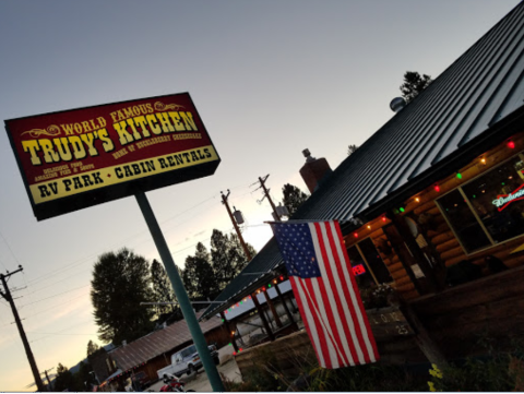 The Remote Cabin Restaurant In Idaho That Serves Up The Most Delicious Food