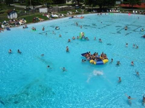This Campground Near Pittsburgh Has The State's Biggest Pool And You'll Want To Visit
