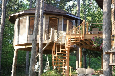 This Treehouse Hotel In Minnesota Will Completely Relax You