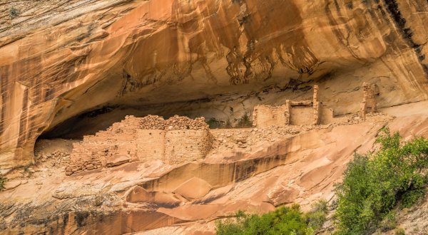 A Visit To This Ancient Utah Cave Will Take You Back In Time