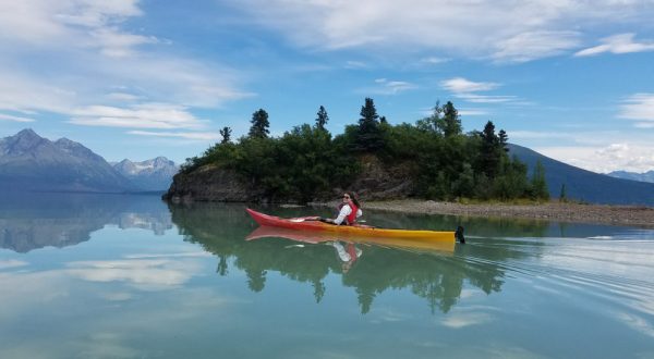 The Underrated Alaska Lake That’s Perfect For A Summer Day