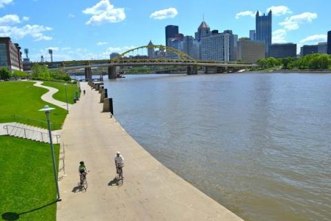 The Magical River Walk In Pittsburgh That Will Transport You To Another World
