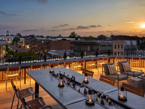 The Incredible Rooftop Bar In Mississippi That Was Just Named One Of The Nation's Best