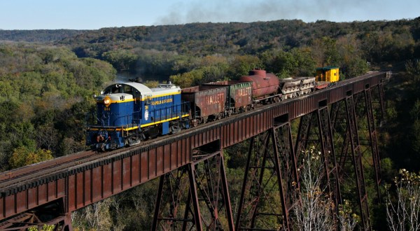 Ride The Rails Through Iowa’s Countryside On This Historic Train