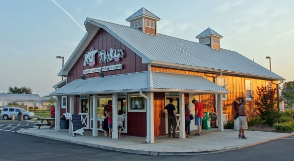The Ice Cream Parlor In Virginia That’s So Worth Waiting In Line For