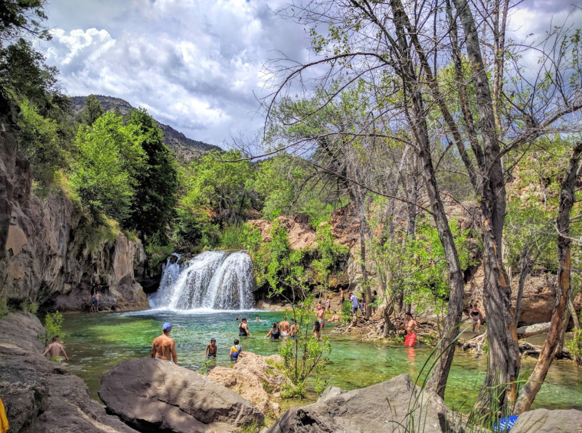 This Hike In Arizona Leads To The Dreamiest Swimming Hole And You'll Want  To Go