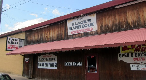 11 Restaurants That Everyone Who Grew Up In Texas Has Eaten At