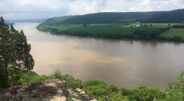 9 Scenic River Loop Trails In Indiana That Are Too Beautiful For Words