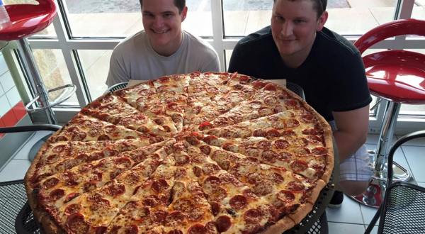 6 Restaurants In Illinois That Serve The Biggest Pizzas You’ve Ever Seen