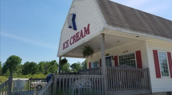 The Tiny Remote Ice Cream Stand In Indiana Locals Drive Miles For Every Summer
