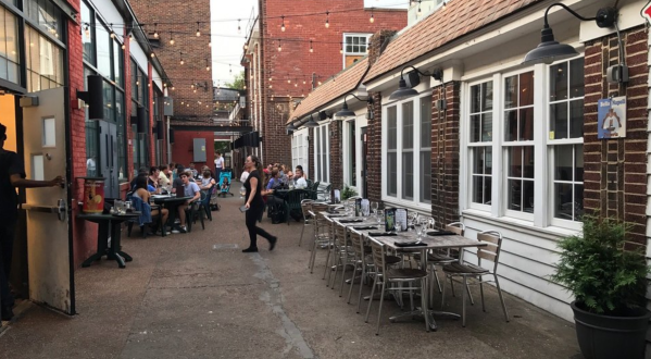5 Hidden Alley Restaurants In Nashville That Are So Worth The Hunt