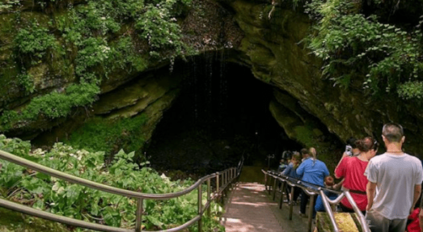 The Unique Cave Trail Near Cincinnati That’s Full Of Beauty And Mystery