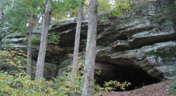 The Little Known Cave In Illinois That Everyone Should Explore At Least Once