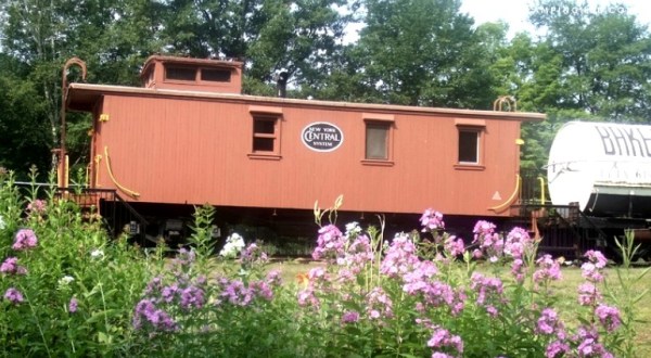 You Can Stay The Night In This Gorgeous Vintage Train Car In Massachusetts