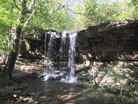 Your Kids Will Love This Easy 2-Mile Waterfall Hike Right Here In Ohio