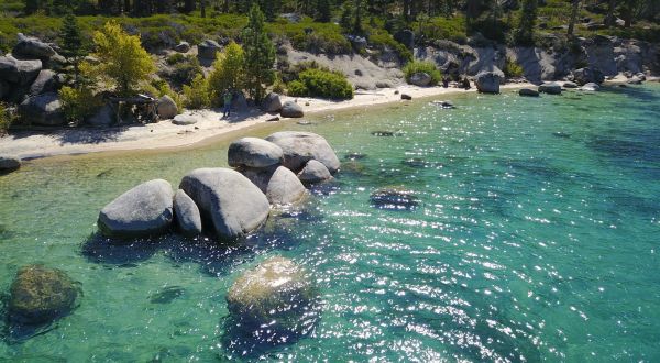Hike To A Secret Beach In Nevada With Caribbean Blue Waters For The Ultimate Summer Adventure