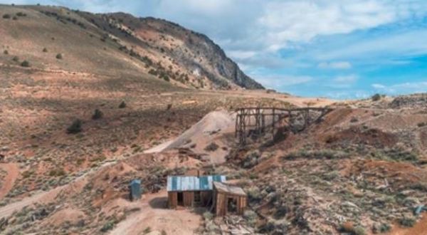 You Can Now Own This Super Creepy Ghost Town Hiding In California
