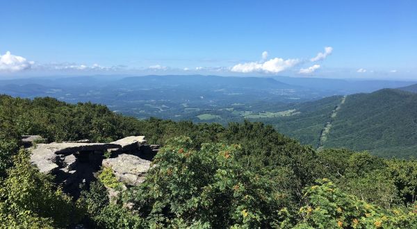 This Little-Known Hiking Haven In Virginia Offers The Most Spectacular Mountain Views