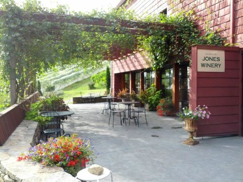 This Charming Connecticut Winery Is Also A Farm And You'll Want To Visit