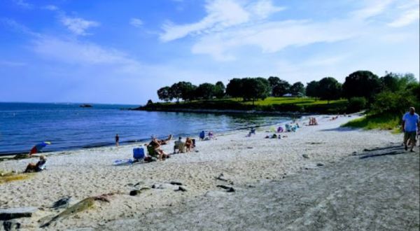 This Tiny Beach In Connecticut Is The Most Underrated Summer Destination
