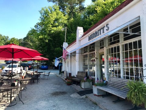 This Hole-In-The-Wall Restaurant In North Carolina Serves The Best BLT In The State