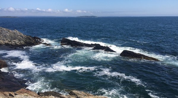You’ve Probably Never Heard Of This Oceanside Geological Wonder In Maine
