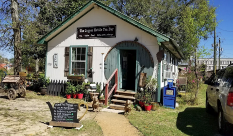 This Quaint Tea House In Alabama Is A True Hidden Gem