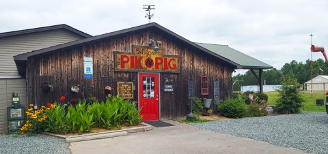 This Hole-In-The-Wall BBQ Joint In North Carolina Will Make Your Tastebuds Go Crazy