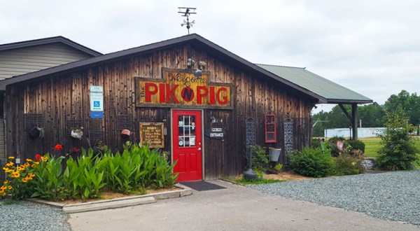 This Hole-In-The-Wall BBQ Joint In North Carolina Will Make Your Tastebuds Go Crazy