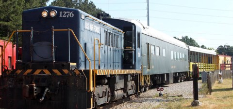 There's A BBQ Train Ride Happening In South Carolina And It's As Delicious As It Sounds