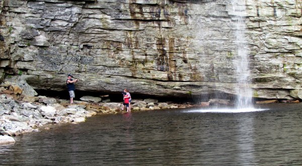 Your Kids Will Love This Easy 1-Mile Waterfall Hike Right Here In New York