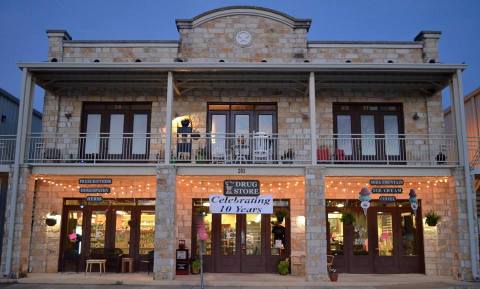 There's A 40s-Themed Soda Fountain Near Austin That's Loads Of Fun