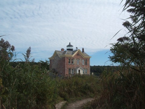 This New York Hike Leads You Straight To A Lighthouse Where You Can Spend The Night