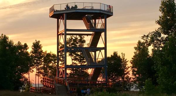 The Underrated Tower Hike In Ohio You’ll Want To Experience At Sunset