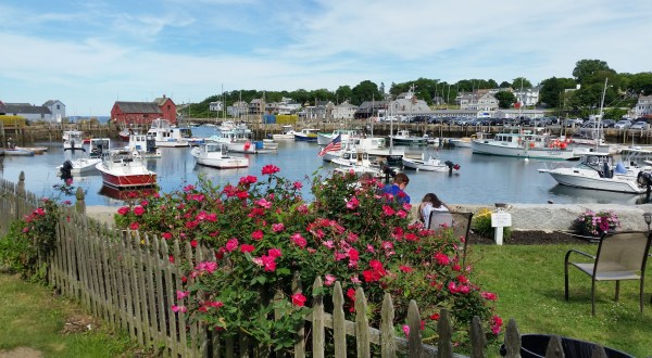 This Unspoiled Beach Town In Massachusetts Is Like A Dream Come True