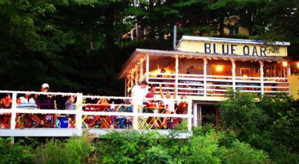 8 Outdoor Restaurants In Connecticut You’ll Want To Visit Before Summer’s End