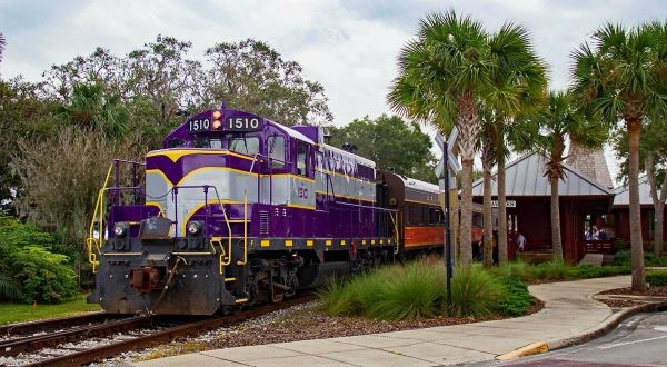 Hop Aboard The Royal Pizza Express, A One-Of-A-Kind Culinary Train Adventure In Florida