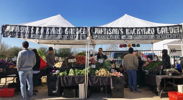 There’s So Much To Love About This Lakeside Farmers Market In Austin