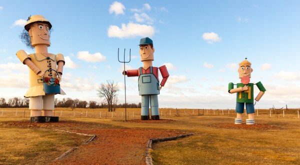 The Mysterious North Dakota Road You Absolutely Must Drive At Least Once