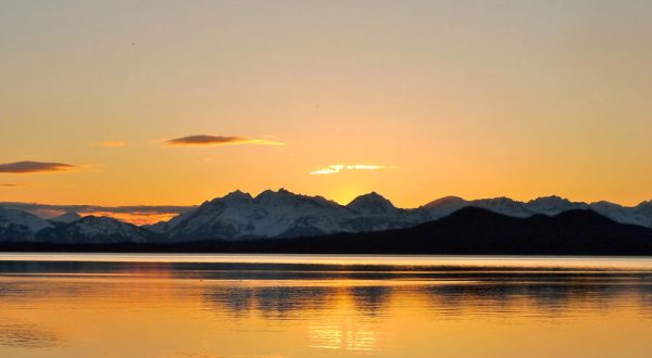 This Pristine Bay In Alaska Is A Little Slice Of Heaven