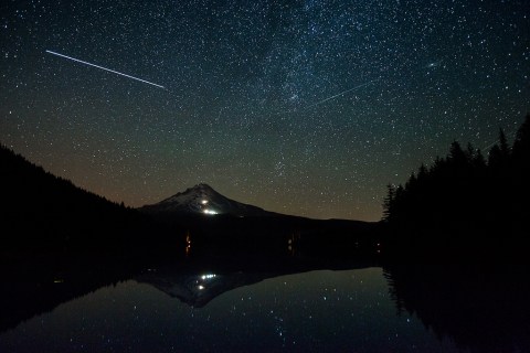 There's An Incredible Meteor Shower Happening This Summer And Oregon Has A Front Row Seat