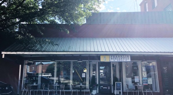 The Tiny Deli Just Outside Of Nashville May Become Your New Favorite Breakfast Spot