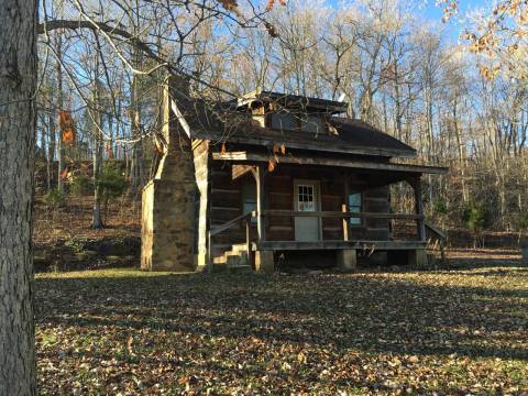This Old 1800s Log Cabin In Indiana Will Take You Back To Lincoln's Time